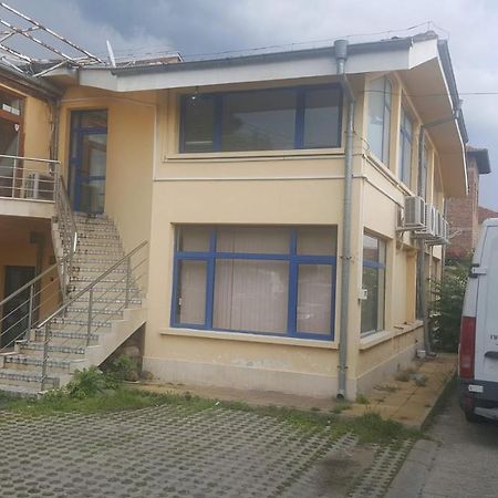 Sachaka Hotel Karlovo Bagian luar foto
