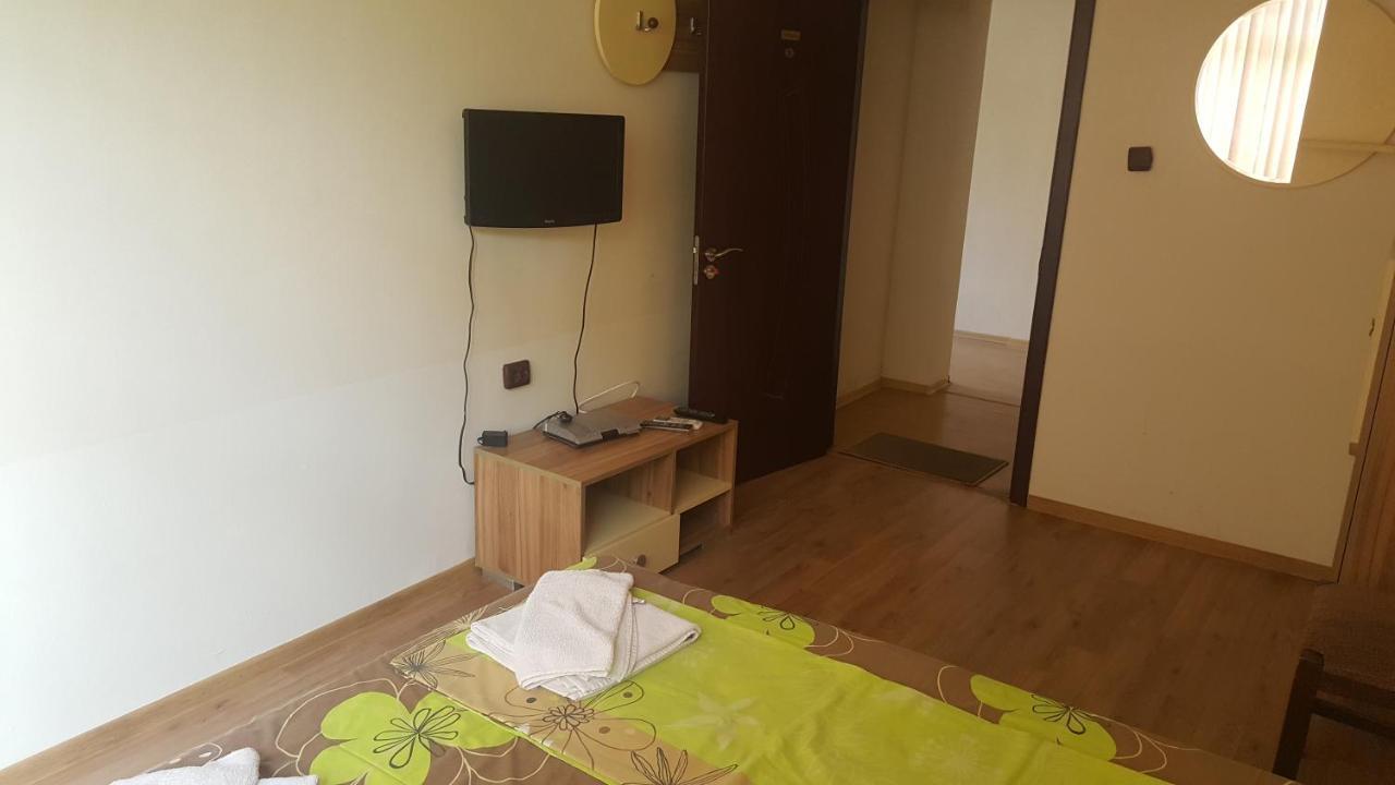 Sachaka Hotel Karlovo Bagian luar foto